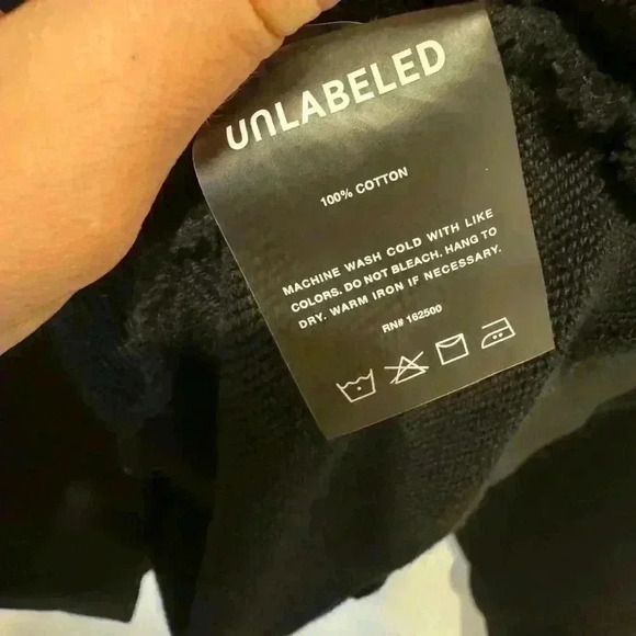 Unlabeled Skull Drip Graphic Chunky Hoodie in Black‎ Size L - Picture 4 of 4